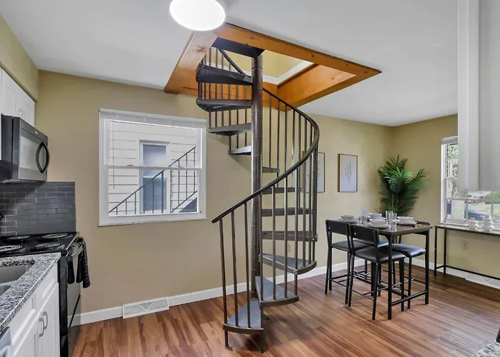 Spacious 5-bedroom Retreat In Perfect For Groups
