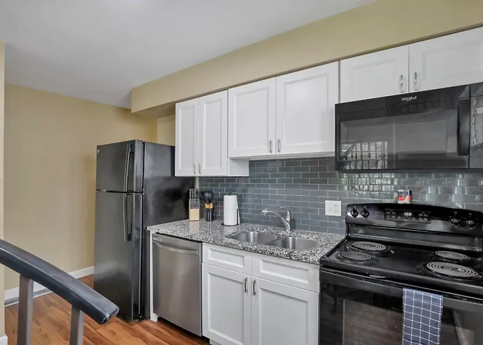 Spacious 5-bedroom Retreat In Perfect For Groups