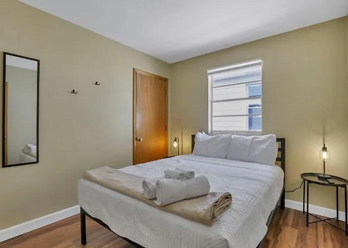 Spacious 5-bedroom Retreat In Perfect For Groups