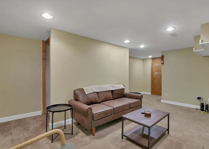 Spacious 5-bedroom Retreat In Perfect For Groups Holiday home